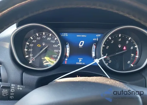 2020 Maserati Levante S z USA, uszkodzony, nr VIN ZN661YUA4LX344742